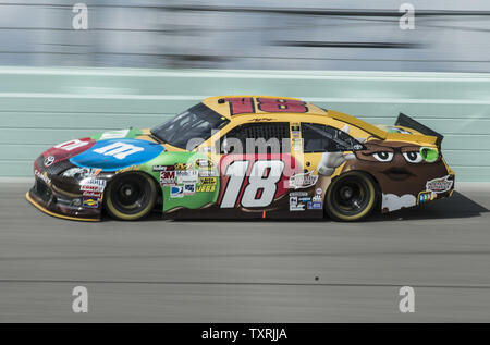 NASCAR Nationwide Series Meisterschaft Racer, Kyle Busch, Praktiken, die auf dem Homestead-Miami Speedway in Homestead, Florida am 16. November 2012. . UPI/Joe Marino-Bill Cantrell Stockfoto