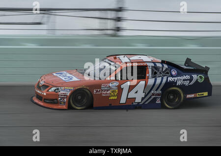 NASCAR Nationwide Series Meisterschaft Racer, Eric McClure, Praktiken, die auf dem Homestead-Miami Speedway in Homestead, Florida am 16. November 2012. . UPI/Joe Marino-Bill Cantrell Stockfoto