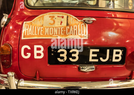 Mini Cooper S 33 EJB-Rally Car driven by Paddy Hopkirk und Henry Liddon 1964 Rallye Monte Carlo zu gewinnen. British Motor Museum Gaydon, Großbritannien Stockfoto