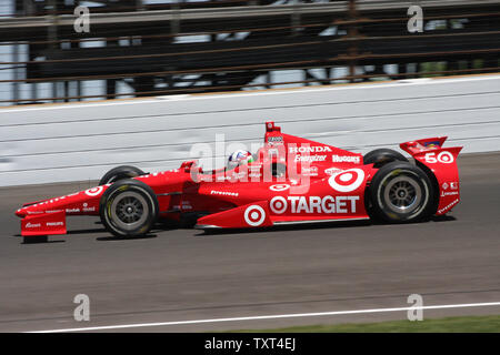 Zwei zeit Indianapolis 500-Sieger Dario Franchitti Praktiken für die 96 500 Meilen von Indianapolis am 17. Mai in Indianapolis, Indiana, 2012. Franchitti Antriebe für das Target Chip Ganassi Racing Team. UPI/Bill Coons Stockfoto