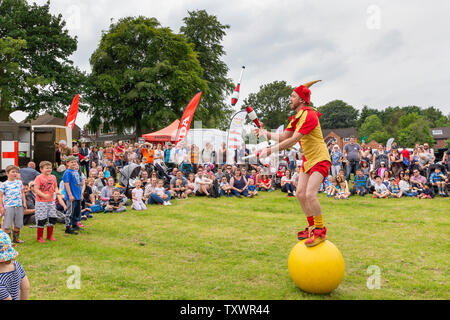 James der Narr von Chester und 2019 Lymm historischen Transport Tag ausführen Stockfoto