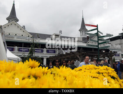 Blick auf Churchill Downs, Aufstellungsort der Breeders' Cup 2018 Churchill Downs in Louisville, Kentucky, November 2, 2018. Foto von John Sommers II/UPI Stockfoto