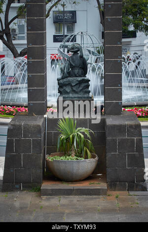 Infante Dom Henrique Statue vom Santa Catherine Park in Funchal, Madeira, Portugal, Europäische Union Stockfoto