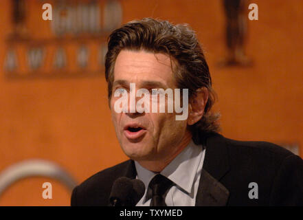 SAG-Präsident Alan Rosenberg spricht bei der Bekanntgabe der 13. jährlichen Screen Actors Guild Awards Nominierungen in West Hollywood, Kalifornien am 4. Januar 2007. (UPI Foto/Phil McCarten) Stockfoto