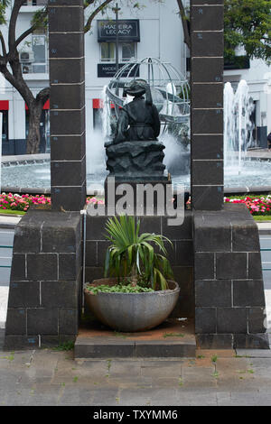 Infante Dom Henrique Statue vom Santa Catherine Park in Funchal, Madeira, Portugal, Europäische Union Stockfoto