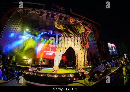 BARCELONA - 18. Mai: Lildami (Band) im Konzert an Primavera Pop Festival durchführen am 18. Mai 2019 in Barcelona, Spanien. Stockfoto