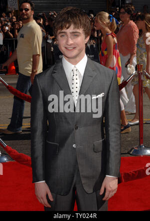 Cast-Mitglied Daniel Radcliffe besucht die Premiere des Motion Picture dramatische fantasy Harry Potter und der Orden des Phoenix" am Grauman's Chinese Theater in Hollywood" in Los Angeles am 8. Juli 2007. (UPI Foto/Jim Ruymen) Stockfoto