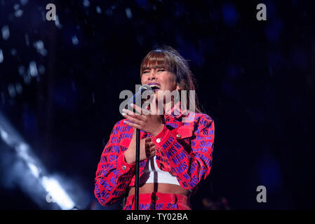 BARCELONA - 18. Mai: Aitana (Sänger von Operacion Triunfo anzeigen) führt im Konzert an Primavera Pop Festival am 18. Mai 2019 in Barcelona, Spanien. Stockfoto