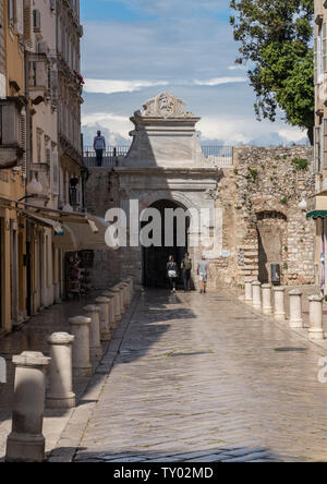 Sea Gate in der Altstadt von Zadar in Kroatien Stockfoto