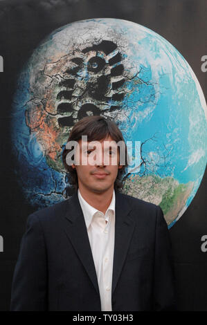 Schauspieler Lukas Haas besucht die Premiere der "elften Stunde" am Arclight Cinerama Dome in Los Angeles am 8. August 2007. Der Dokumentarfilm beschäftigt sich mit dem Zustand der globalen Umwelt und die möglichen Lösungen für die Wiederherstellung der Ökosysteme des Planeten. (UPI Foto/Jim Ruymen) Stockfoto