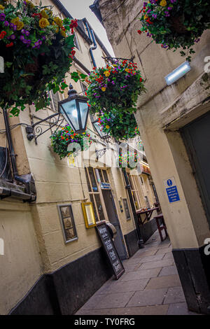 LEEDS, Großbritannien - 2. JUNI 2019: Landschaft rund um Stadt Leeds, eine Stadt in West Yorkshire, England, Großbritannien Stockfoto