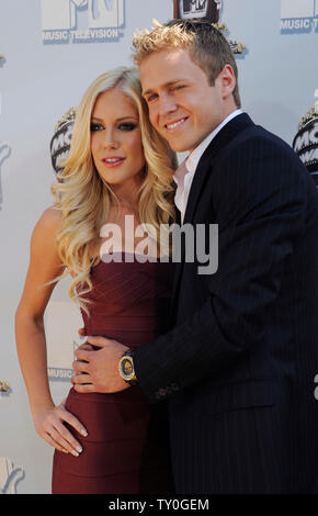 Heidi Montag und Spencer Pratt kommen an der 2008 MTV Movie Awards in Los Angeles am 1. Juni 2008. UPI Foto/Jim Ruymen) Stockfoto