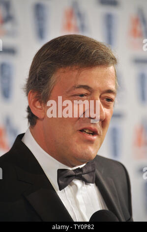 LOS ANGELES, Ca. November 05, 2009: Stephen Fry auf der 18. jährlichen BAFTA/LA Britannia Awards im Hyatt Century Plaza Hotel, Century City. © 2009 Paul Smith/Featureflash Stockfoto