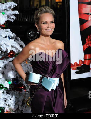 Kristin Chenoweth, der Mitglied in der motion picture Komödie "Four Christmases", die Premiere des Films am Grauman's Chinese Theater in Hollywood" in Los Angeles am 20 November, 2008 besucht. (UPI Foto/Jim Ruymen) Stockfoto