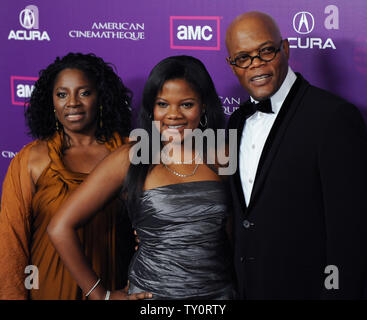 Schauspieler und honoree Samuel L. Jackson kommt mit seiner Frau Latanya Richardson (L) und ihre Tochter Zoe bei der 23 American Cinematheque Award Gala in Beverly Hills, Kalifornien am 1. Dezember 2008. (UPI Foto/Jim Ruymen) Stockfoto