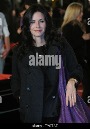 Schauspielerin Courtney Cox besucht die Premiere des Motion picture Komödie 'Marley & Ich' in Los Angeles am 11. Dezember 2008. (UPI Foto/Jim Ruymen) Stockfoto