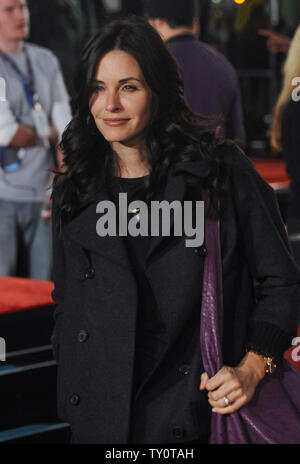 Schauspielerin Courtney Cox besucht die Premiere des Motion picture Komödie 'Marley & Ich' in Los Angeles am 11. Dezember 2008. (UPI Foto/Jim Ruymen) Stockfoto