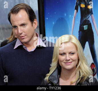 Schauspieler Arnett und Amy Poehler, der Stimmen bzw. die fehlende Verbindung und Computer geben in der animierten Bewegung Bild 'Monsters vs. Aliens", Besuchen die Premiere des Films in Universal City, Kalifornien am 22. März 2009. (UPI Foto/Jim Ruymen) Stockfoto