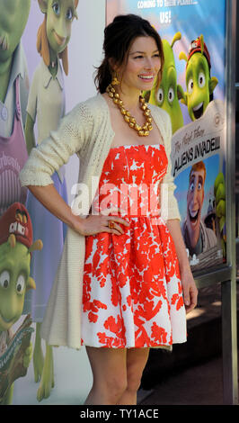 Schauspielerin Jessica Biel, die Stimme von Neera in der animierten motion picture Komödie 'Planet 51', die Premiere des Films in der Westwood Abschnitt von Los Angeles am 14. November 2009 besucht. UPI/Jim Ruymen Stockfoto