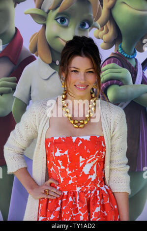 Schauspielerin Jessica Biel, die Stimme von Neera in der animierten motion picture Komödie 'Planet 51', die Premiere des Films in der Westwood Abschnitt von Los Angeles am 14. November 2009 besucht. UPI/Jim Ruymen Stockfoto