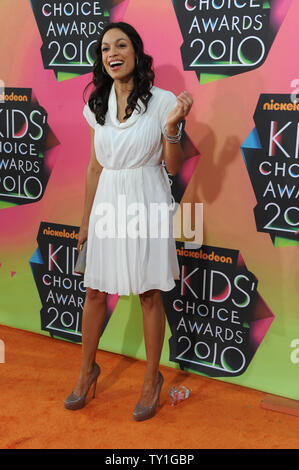 Schauspielerin Rosario Dawson kommt in der 23. jährlichen Nickelodeon Kids' Choice Awards an der UCLA Pauley Pavillion in Los Angeles am 27. März 2010 statt. UPI/Jim Ruymen Stockfoto