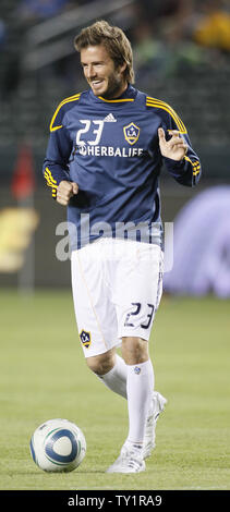 Los Angeles Galaxy Mittelfeldspieler David Beckham (23) erwärmt, bevor der Western Conference Halbfinale Playoff Spiel gegen die Seattle Sounders im Home Depot Center in Carson, Kalifornien am November 7, 2010. UPI/Lori Shepler. Stockfoto