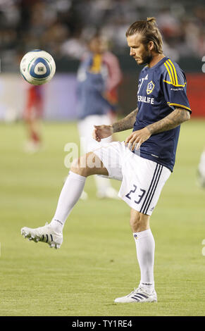 Los Angeles Galaxy Mittelfeldspieler David Beckham (23) erwärmt, bevor der Western Conference Fiinal Endspiel Spiel gegen den FC Dallas im Home Depot Center in Carson, Kalifornien am Nov. 14, 2010. UPI/Lori Shepler. Stockfoto