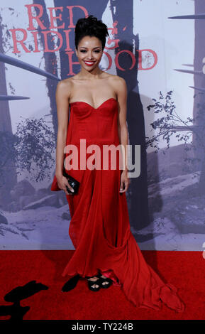 Schauspielerin Judith Godreche besucht die Premiere des Motion Picture fantasy Thriller 'Red Riding Hood', am Grauman's Chinese Theater in Hollywood" in Los Angeles am 7. März 2011. UPI/Jim Ruymen Stockfoto