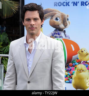 Schauspieler James Marsden, die Stimme von Fred in den animierten Film Komödie 'Hop', bei der Premiere des Films in den Universal Studios in Universal City, Kalifornien am 27. März 2011 eingegangen ist. UPI/Jim Ruymen Stockfoto