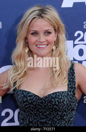 Schauspielerin Reese Witherspoon ankommt bei den MTV Movie Awards in Los Angeles am 5. Juni 2011. UPI/Jim Ruymen Stockfoto