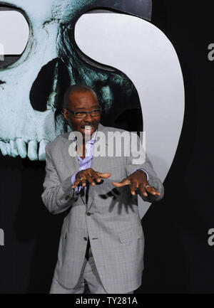 Courtney B. Vance, ein Ensemble in der motion picture Thriller "Final Destination 5", sorgt sich die Premiere des Films am Grauman's Chinese Theater, die Hollywood in Los Angeles am 10. August 2011. UPI/Jim Ruymen Stockfoto