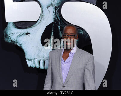 Courtney B. Vance, ein Ensemble in der motion picture Thriller "Final Destination 5", sorgt sich die Premiere des Films am Grauman's Chinese Theater, die Hollywood in Los Angeles am 10. August 2011. UPI/Jim Ruymen Stockfoto