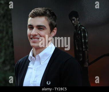 Schauspieler Dave Franco, der Mitglied in der motion picture Horrorkomödie "Fright Night", die Premiere des Films am ArcLight Cinerama Dome besucht, in der Hollywood in Los Angeles am 17. August 2011. UPI/Jim Ruymen Stockfoto