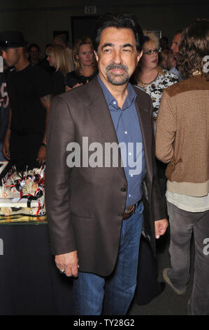 LOS ANGELES, Ca. Oktober 19, 2009: Kriminelle Verstand star Joe Mantegna bei Party zu feiern die 100. Episode der Show. © 2009 Paul Smith/Featureflash Stockfoto