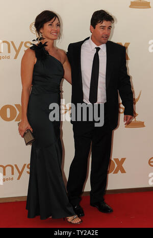 Kyle Chandler und Frau Kathryn am 63. Primetime Emmy Awards im Nokia Theater in Los Angeles am 18. September 2011. UPI/Jayne Kamin Oncea Stockfoto