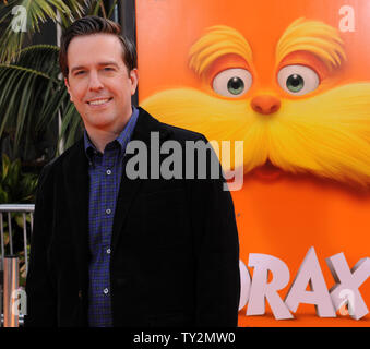 Schauspieler Ed Helms, die Stimme von Einmal-ler in der animierten motion picture Fantasy 'Dr. Seuss' Die Lorax", kommt für die Premiere des Films in den Universal Studios in Universal City, Kalifornien am 19. Februar 2012. UPI/Jim Ruymen Stockfoto