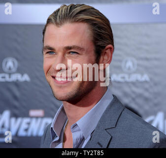Chris Hemsworth, warf Mitglied im sci-fi Film "Die Rächer", die Premiere des Films im El CapitanTheater im Hollywood Abschnitt von Los Angeles, das am 11. April 2012 besucht. UPI/Jim Ruymen Stockfoto