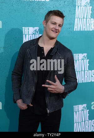 Schauspieler Alexander Ludwig kommt an der MTV Movie Awards auf der Gibson Amphitheatre in Universal City, Kalifornien am 3. Juni 2012. UPI/Jim Ruymen Stockfoto