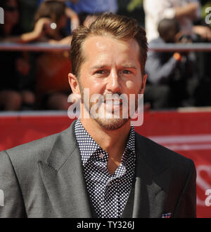 Ehemaliger NHL Spieler Mike Modano kommt für die ESPY Awards bei Nokia Theater in Los Angeles am 11. Juli 2012. UPI/Phil McCarten Stockfoto