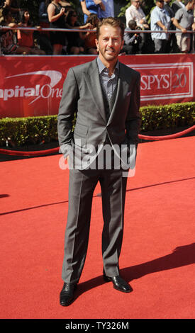 Ehemaliger NHL Spieler Mike Modano kommt für die ESPY Awards bei Nokia Theater in Los Angeles am 11. Juli 2012. UPI/Phil McCarten Stockfoto