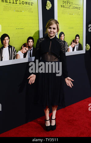 Mae Whitman, einen cast Mitglied im Motion Picture romantischen Drama "Die Perks des Seins ein mauerblümchen", die Premiere des Films am Arclight Cinerama Dome in Los Angeles am 10. September 2012 beachtet. UPI/Jim Ruymen Stockfoto