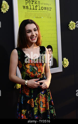 Schauspielerin Kayla Ewell besucht die Premiere des Motion Picture romantischen Drama "Die Perks des Seins ein mauerblümchen', am Arclight Cinerama Dome in Los Angeles am 10. September 2012. UPI/Jim Ruymen Stockfoto