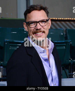 Matthew Lillard, der Mitglied in der motion picture Drama "Trouble mit der Kurve", sorgt sich die Premiere des Films im Village Theatre in Los Angeles am 19. September 2012. UPI/Jim Ruymen Stockfoto