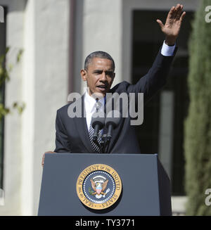 Präsident Barack Obama Adressen eine Masse von Tausenden im Cesar E. Chavez National Monument in Keene, Kalifornien am 8. Oktober 2012. UPI/Phil McCarten Stockfoto