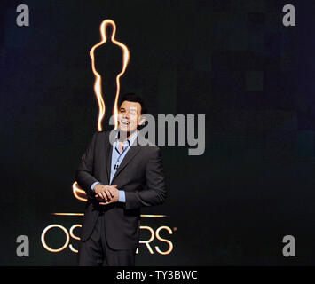 Host Seth MacFarlane kündigt die Nominierungen für die 85. Academy Awards am Samuel Goldwyn Theater in Beverly Hills, Kalifornien am 10. Januar 2013. Die 85. jährlichen Academy Awards findet am 24. Februar. UPI/Jim Ruymen Stockfoto