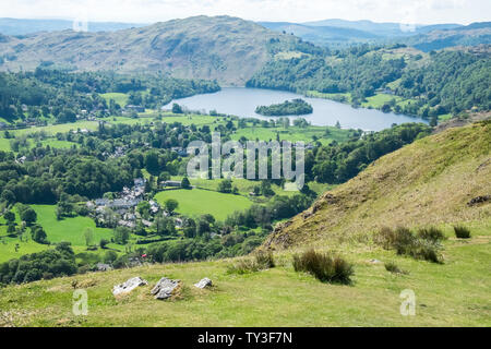 Rydal Wasser, Blick vom Helm Crag, fiel, oben, in der Nähe von, Ambleside, Lake, Lake District National Park, Cumbria, England, Englisch, Großbritannien, England, GB, VEREINIGTES KÖNIGREICH, Stockfoto