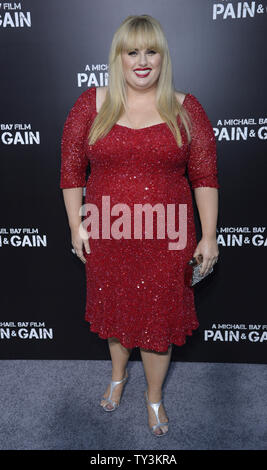 Ensemble Rebel Wilson besucht die Premiere des Films "Pain & Gain' an der TCL Chinese Theatre in Hollywood" in Los Angeles am 22. April 2013. UPI/Phil McCarten Stockfoto