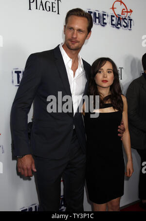 Schauspieler Alexander Skarsgard und Schauspielerin Ellen Page, Darsteller in der motion picture Mystery Thriller "der Osten", die Premiere des Films am ArcLight Theatre in Hollywood" in Los Angeles am 28. Mai 2013 teilnehmen. UPI/Alex Gallardo Stockfoto