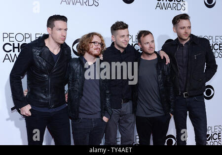 Musikalische Gruppe OneRepublic besucht die 40. jährliche People's Choice Awards auf der Nokia Theater in Los Angeles am 8. Januar 2014. UPI/Jim Ruymen Stockfoto