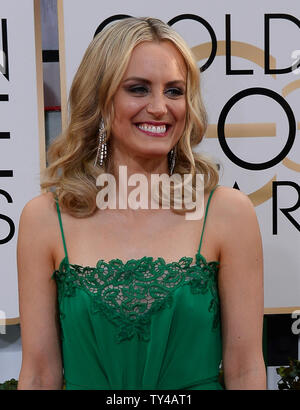 Schauspielerin Taylor Schilling kommt für die 71. jährlichen Golden Globe Awards im Beverly Hilton Hotel in Beverly Hills, Kalifornien am 12. Januar 2014. UPI/Jim Ruymen Stockfoto
